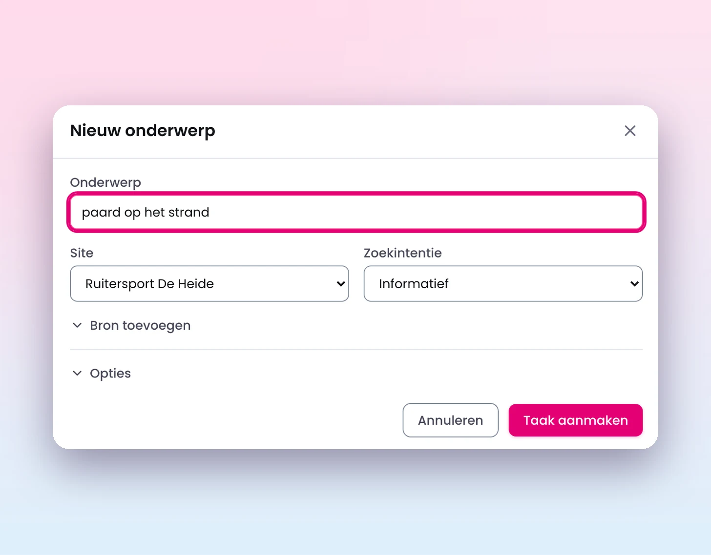 Het formulier Nieuw onderwerp in de app, met het zoekwoord paard op het strand, een site en de zoekintentie informatief ingevuld.